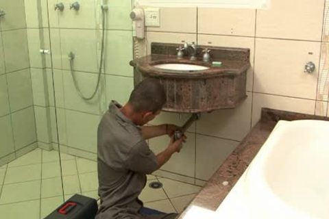 Kelly And Pablo Sodomize In The bathroom