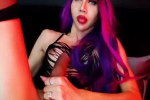 biggest 10-Pounder On tiny Ladyboy