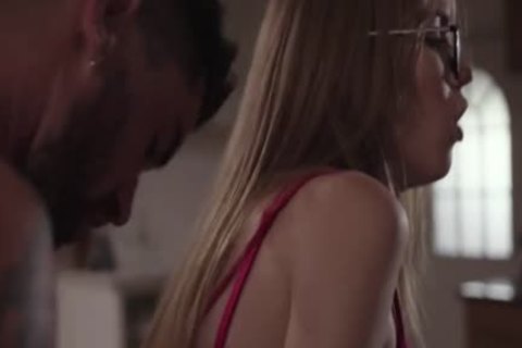 slender blonde Tbabe Crystal Thayer Rides Chris penis In couch