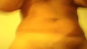 dilettante busty t-girl sucking 2 cocks