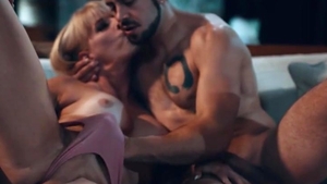 lady-twink Stepmom Lets Stepson Analed Her For Finding Her Ring