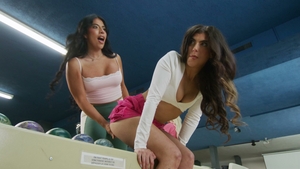 Gal’s holes stuffed with raw tranny loads
